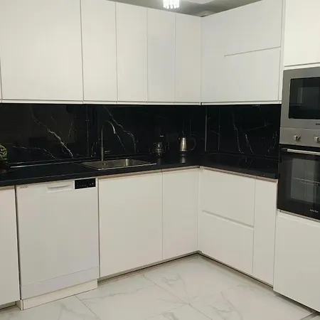 Spacious 3 Cozy 布加勒斯特